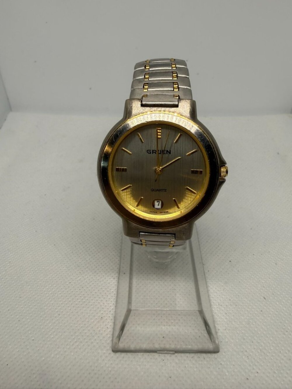 Gruen Two-Tone Quartz Dress Watch Silver Gold Integrated Bracelet Men’s Vintage